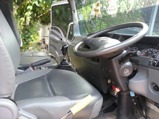 รถอีซูซุ 6 ล้อดั้ม  210 แรงม้า. ปี 54  ( รถวิ่ง 1xx,xxx กม. )  สนใจติดต่อ 081 - 6079515