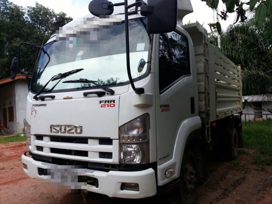 รถอีซูซุ 6 ล้อดั้ม  210 แรงม้า. ปี 54  ( รถวิ่ง 1xx,xxx กม. )  สนใจติดต่อ 081 - 6079515