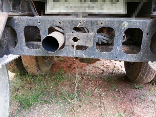 รถอีซูซุ 6 ล้อดั้ม  210 แรงม้า. ปี 54  ( รถวิ่ง 1xx,xxx กม. )  สนใจติดต่อ 081 - 6079515