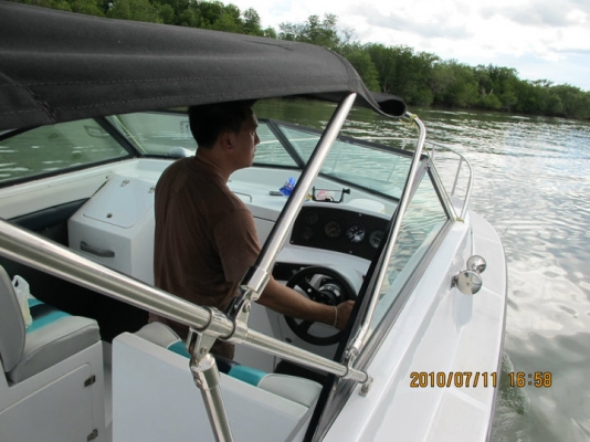 เรือเร็ว speedboat 27 ฟุต พร้อมเทรลเลอร์ 850,000 บาท เรือเร็ว speedboat 27 ฟุต พร้อมเทรลเลอร์ 850,000 บาท