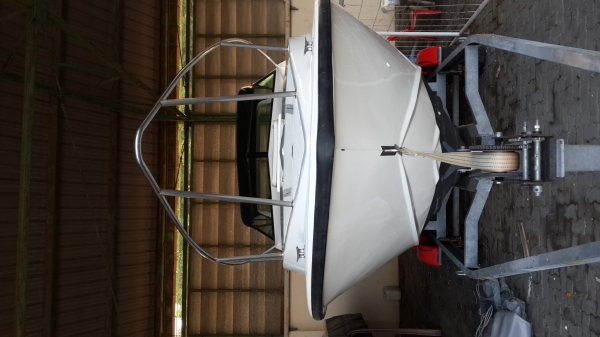 เรือเร็ว speedboat 27 ฟุต พร้อมเทรลเลอร์ 850,000 บาท เรือเร็ว speedboat 27 ฟุต พร้อมเทรลเลอร์ 850,000 บาท