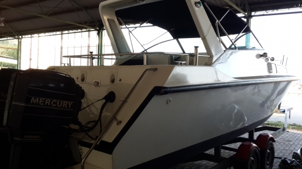 เรือเร็ว speedboat 27 ฟุต พร้อมเทรลเลอร์ 850,000 บาท เรือเร็ว speedboat 27 ฟุต พร้อมเทรลเลอร์ 850,000 บาท