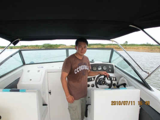 เรือเร็ว speedboat 27 ฟุต พร้อมเทรลเลอร์ 850,000 บาท เรือเร็ว speedboat 27 ฟุต พร้อมเทรลเลอร์ 850,000 บาท