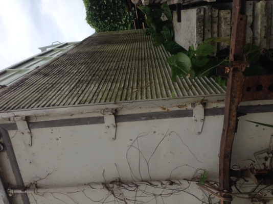 ตู้เปียก10ล้อมี2ตู้ถอดจากรถครับ