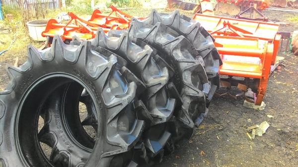 ชุดสุดคุ้มมาอีกแล้ว ยางหลังใหม่ขอบ 13.6-26  สำหรับ L45-47 ยกคู่ราคาเบาๆครับผม