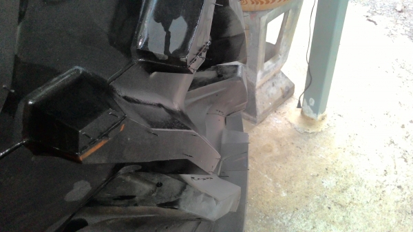 ชุดสุดคุ้มมาอีกแล้ว ยางหลังใหม่ขอบ 13.6-26  สำหรับ L45-47 ยกคู่ราคาเบาๆครับผม