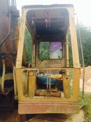 ขายรถแบคโฮ KOMATSU PC 200-2 พร้อมใช้งาน สนใจโทร 081-970-1072