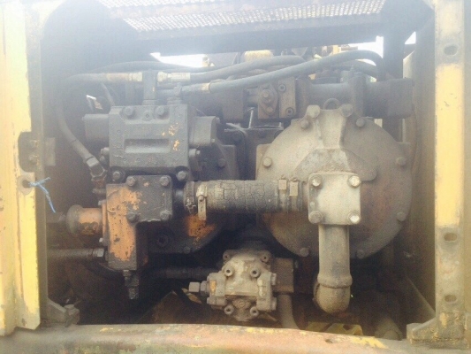 ขายรถแบคโฮ KOMATSU PC 200-2 พร้อมใช้งาน สนใจโทร 081-970-1072