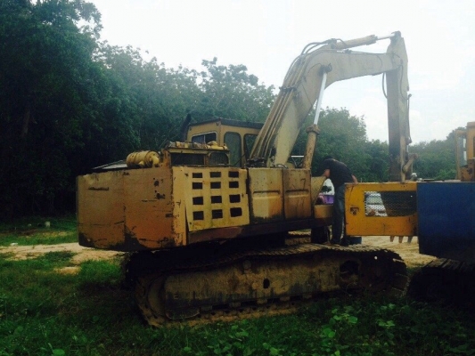 ขายรถแบคโฮ KOMATSU PC 200-2 พร้อมใช้งาน สนใจโทร 081-970-1072