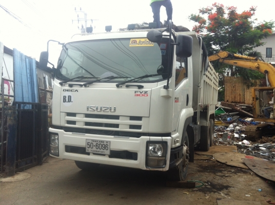ขายดาวน์รถ10ล้อ 2 เพลาดั้ม Isuzu FVZ 300 แรงม้า ปี 2556 ใช้งาน 25,000 กิโลเท่านั้น