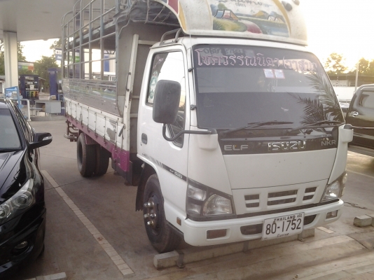 ISUZU    NKR  130  เทอร์โบ  ปี52   ยาว  4เมตร30 ทะเบียนพร้อม