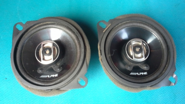 ลำโพง 4 นิ้ว Alpine แกนร่วมสองทาง มือสองญี่ปุ่น