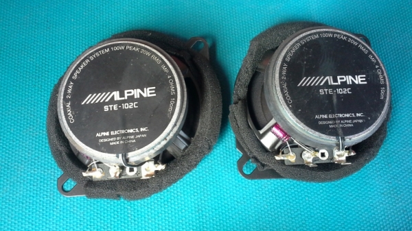 ลำโพง 4 นิ้ว Alpine แกนร่วมสองทาง มือสองญี่ปุ่น ลำโพง 4 นิ้ว Alpine แกนร่วมสองทาง มือสองญี่ปุ่น
