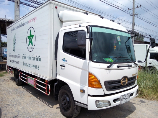 6 ล้อกลาง  *Euro.2*  HINO  MEGA  FC4J 150 แรงม้า+Turbo+Inter *ยาว 5.50 ม.*  *รถห้างแท้*  (มีกระบะเปลี่ยนให้)