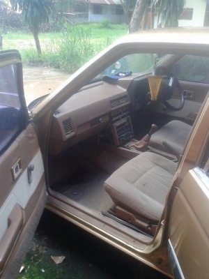 ขาย โตโยต้าโคโรน่า(หน้าแหลม)