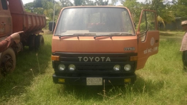 ขายถูก TOYOTA DYANA