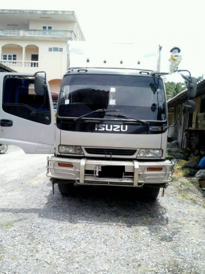 ขายรถบรรทุก 10 ล้อตู้เปียก ISUZU DECA 195 แรงม้าปี 2542 ราคา 950000