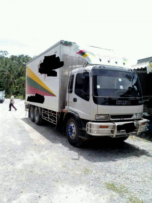 ขายรถบรรทุก 10 ล้อตู้เปียก ISUZU DECA 195 แรงม้าปี 2542 ราคา 950000
