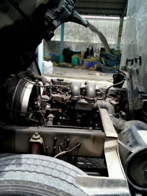 ขายรถบรรทุก 10 ล้อตู้เปียก ISUZU DECA 195 แรงม้าปี 2542 ราคา 950000