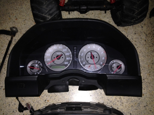 ไมล SKYLINE R34 ของเก่าญี่ปุ่นสภาพสวย ไมล SKYLINE R34 ของเก่าญี่ปุ่นสภาพสวย