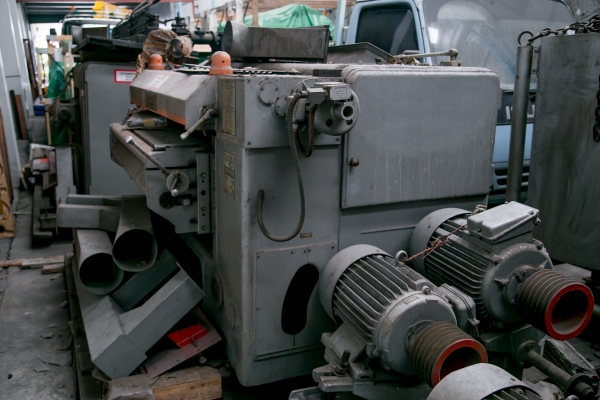 เครื่องไสไม้หน้า 2 เมตร ยี่ห้อ Stanko-Import สินค้านำเข้าจากรัสเชีย เก่าเก็บขายตามสภาพ