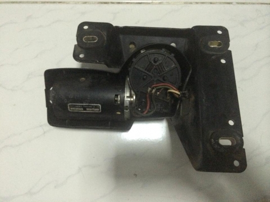 มอเตอร์ปัดน้าฝนBMW E30 ขาย1000บาท อยู่กรุงเทพ อ่อนนุช ศรีนครินทร์ ใกล้ซีคอน ส่งทั่วประเทศ รายละเอียดโทร0817113399 LINE id : bigbangsup