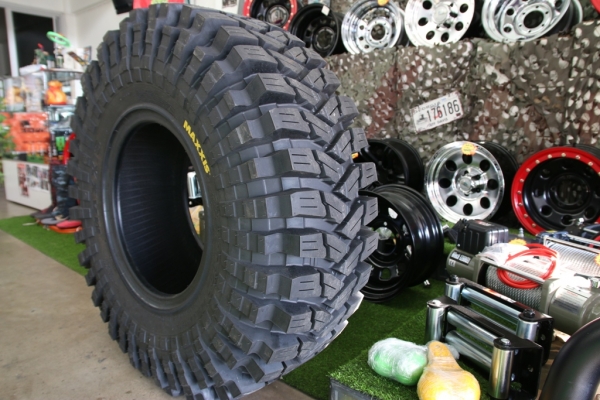 ยางออฟโรด 40นิ้ว