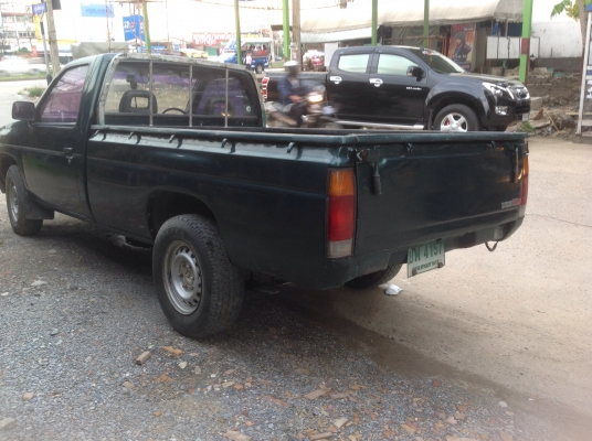 Nissan big m หัวเดียว เพาเวอร์ ปี 95 ฝาแดง เครื่องแน่น โทร 0849021669