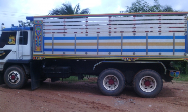 MITSUBISHI  FN527 TF 28xx 220 แรงม้า 10 ล้อ 2 เพลา ดัมพ์ กระบะอลูมิเนียม