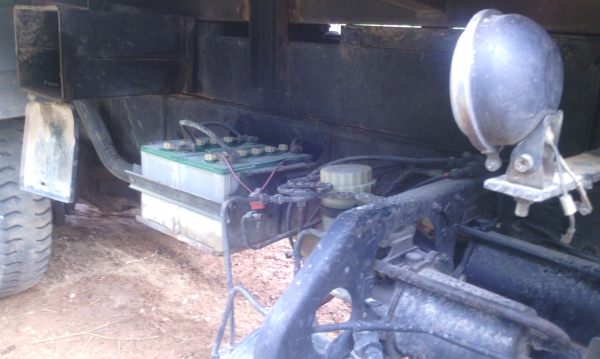 MITSUBISHI  FN527 TF 28xx 220 แรงม้า 10 ล้อ 2 เพลา ดัมพ์ กระบะอลูมิเนียม