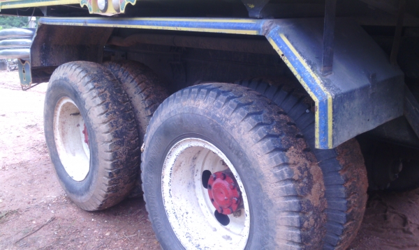 MITSUBISHI  FN527 TF 28xx 220 แรงม้า 10 ล้อ 2 เพลา ดัมพ์ กระบะอลูมิเนียม