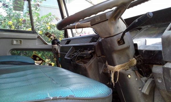 ไม่มีทะเบียนขายสิบล้อ 2เพลาดั้มหลงเทอร์โบ เครื่อง220แรงดีแน่น เกียรเดิมดี คัชชีสวยตลอดเส้น ยางพอใช้ หีวเก๋งสวย กะบะkac สภาพพร้อมใช้ ทะเบียนไม่มี แต่ทำได้