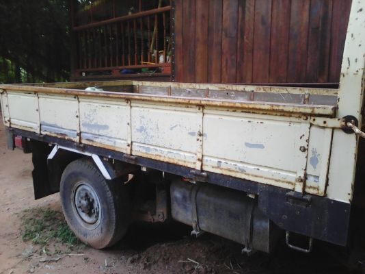 สี่ล้อ มิตซู 100แรง สภาพดีพร้อมใช้ มีเล่มทะเบียน แต่ไม่มีชุดโอน