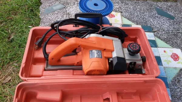 ขาย กบไฟฟ้า Maktec : MT110