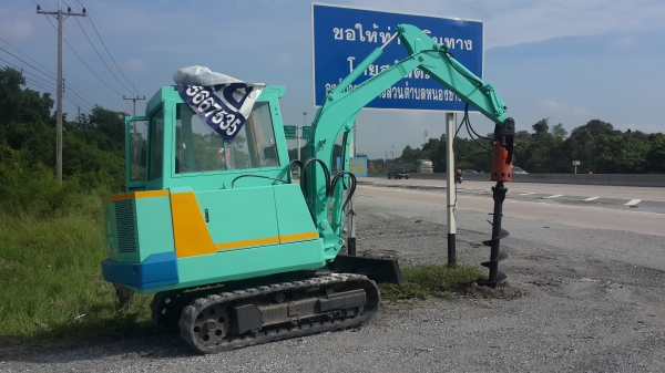 ขายรถขุดkubota...kh027..มีตู้...มีเจาะ