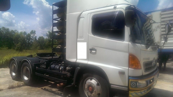 ขายรถสิบล้อหัวลาก HIno MEGa FM1J 260แรง ปี 53 NGV โรงงานรถพร้อมใช้งาน