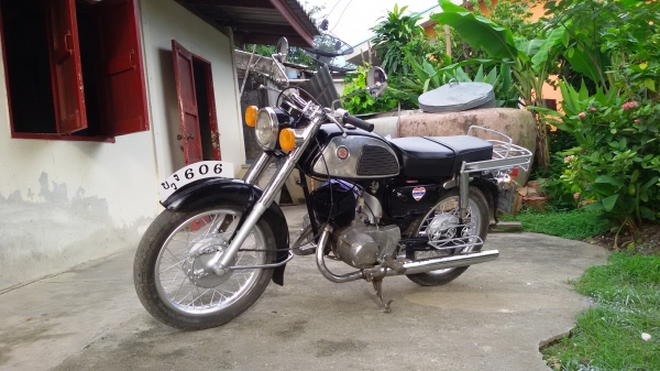 ขายk125 เครื่องดีไฟหน้าหลังติดพร้อมขี่ทะเบียนโอนภาษี58สนไจโทร0897893995-0985849113