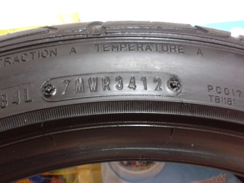 ยาง,205-45-17 DUNLOP-703 สภาพดีปี12แก่ๆไม่ปะหนึ่งคู่ 2,500