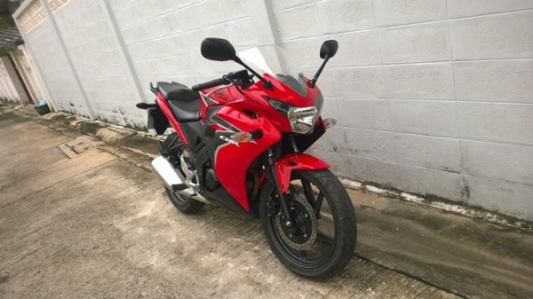 CBR 150i วิ่ง 5700 รถสวย รถบ้าน ใหม่มากๆ เดิมหมด ขายถูก ต่อรองได้ CBR 150i วิ่ง 5700 รถสวย รถบ้าน ใหม่มากๆ เดิมหมด ขายถูก ต่อรองได้