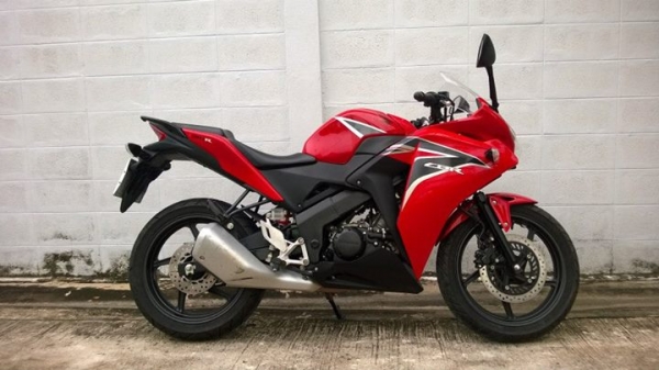 CBR 150i วิ่ง 5700 รถสวย รถบ้าน ใหม่มากๆ เดิมหมด ขายถูก ต่อรองได้ CBR 150i วิ่ง 5700 รถสวย รถบ้าน ใหม่มากๆ เดิมหมด ขายถูก ต่อรองได้