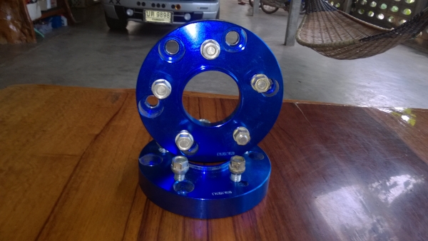 ขายอแด๊ปเตอร์ซิ่ง cosmis เข้า 6 รู ออก 5 รู หนา 1.5 นิ้ว ขายอแด๊ปเตอร์ซิ่ง cosmis เข้า 6 รู ออก 5 รู หนา 1.5 นิ้ว