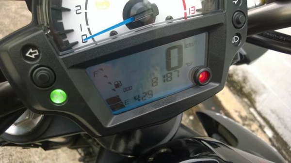 รถบ้าน DUCATI 795 วิ่งน้อย ใหม่กริ๊บ สวยเด่นจริง ขายถูก ต่อรองได้ รถบ้าน DUCATI 795 วิ่งน้อย ใหม่กริ๊บ สวยเด่นจริง ขายถูก ต่อรองได้