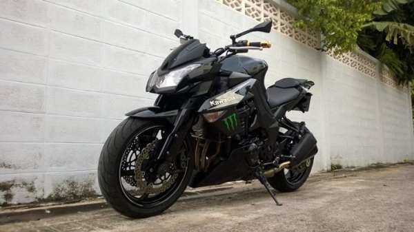 รถบ้าน Z1000 ปีื 2012 วิ่งแค่ 8000 ยางใหม่สวยดุ ถูกๆ ขายสดลดได้จะ