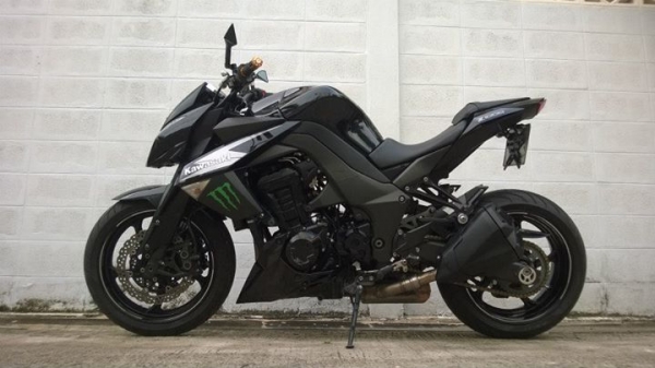 รถบ้าน Z1000 ปีื 2012 วิ่งแค่ 8000 ยางใหม่สวยดุ ถูกๆ ขายสดลดได้จะ