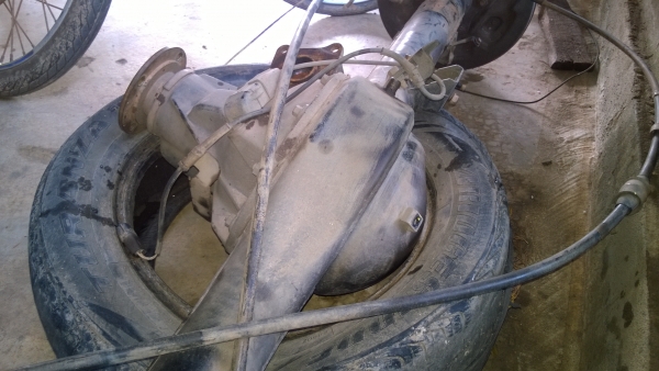 ขายเพลาท้าย ford ranger ปี 02 ยกเส้น อัตราทด 41/10 = 4.1 คับ ขายเพลาท้าย ford ranger ปี 02 ยกเส้น อัตราทด 41/10 = 4.1 คับ