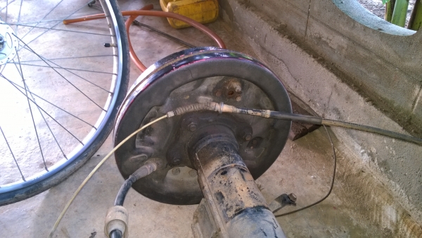 ขายเพลาท้าย ford ranger ปี 02 ยกเส้น อัตราทด 41/10 = 4.1 คับ ขายเพลาท้าย ford ranger ปี 02 ยกเส้น อัตราทด 41/10 = 4.1 คับ