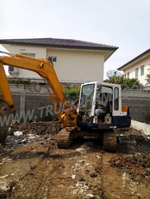 KOMATSU PC60 รุ่น 5  มีเอกสารซื้อขายพร้อม