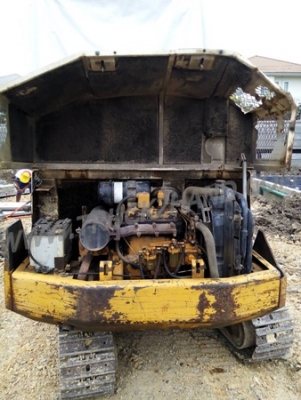 KOMATSU PC20 รุ่น 6  มีเอกสารซื้อขายพร้อม