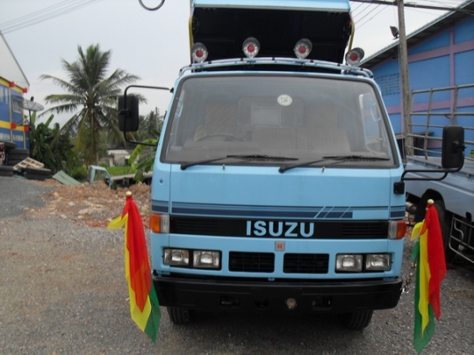 ขาย ISUZU NKR 4 ล้อ กระบะดั้ม พร้อมใช้งาน