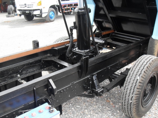 ขาย ISUZU NKR 4 ล้อ กระบะดั้ม พร้อมใช้งาน